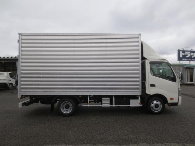 日野自動車 デュトロ ３Ｔ R7年 () 99