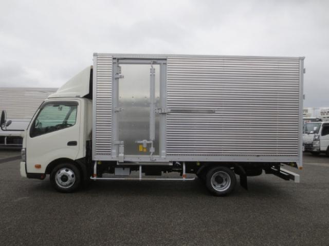日野自動車 デュトロ ３Ｔ R7年 () 99