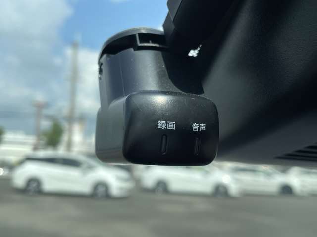 日産 ノート １．２ Ｘ R4年 (近畿) 99