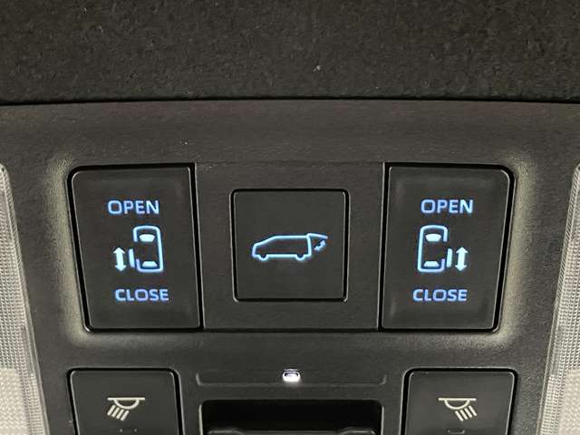 トヨタ ヴォクシー １．８ ハイブリッド Ｓ－Ｚ R5年 () 99