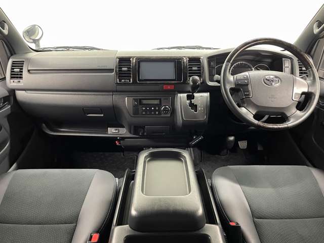 トヨタ ハイエースバン ２．０ スーパーＧＬ ダークプライムＩＩ ロングボディ R1年 () 99