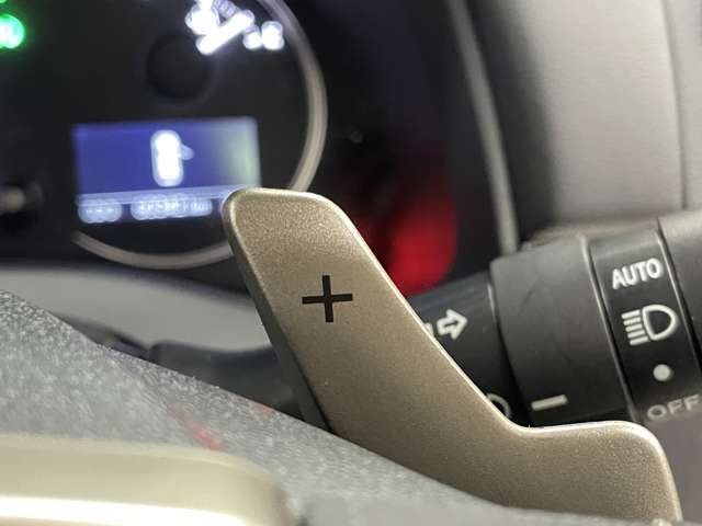 レクサス ＣＴ２００ｈ バージョンＣ H27年 (近畿) 99