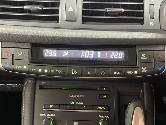 レクサス ＣＴ２００ｈ バージョンＣ H27年 (近畿) 99