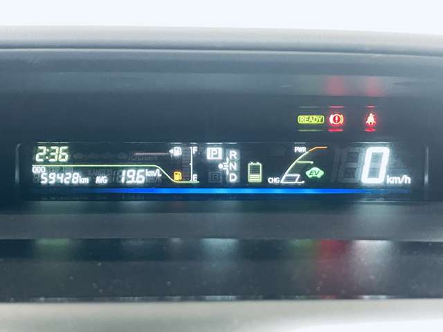 トヨタ プリウスΑ １．８ Ｓ チューン ブラック H26年 (近畿) 99