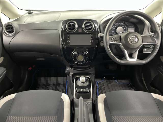 日産 ノート １．２ Ｅ－ＰＯＷＥＲ Ｘ H29年 (近畿) 99