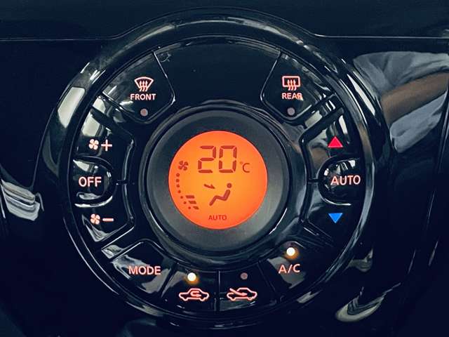 日産 ノート １．２ Ｅ－ＰＯＷＥＲ Ｘ H29年 (近畿) 99
