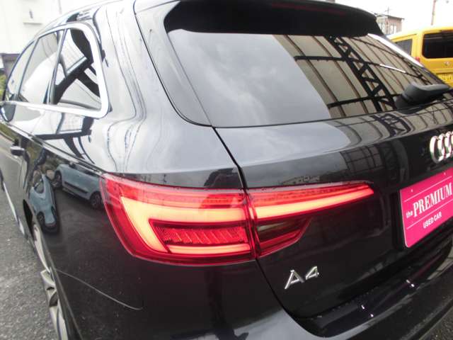 アウディ Ａ４　アバント ２．０ ＴＦＳＩ スポーツ Ｓラインパッケージ H29年 () 99