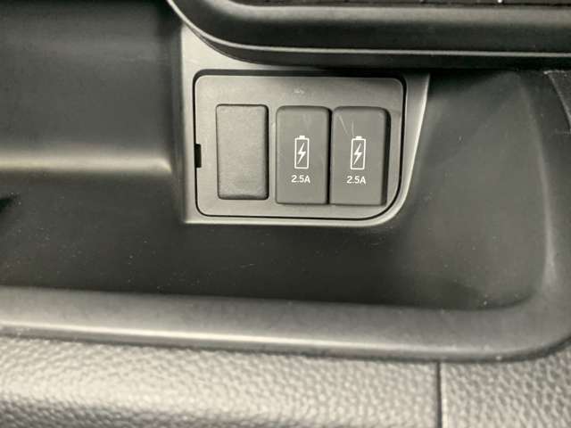 ホンダ Ｎ　ＢＯＸ カスタム ６６０ Ｌ R4年 () 99
