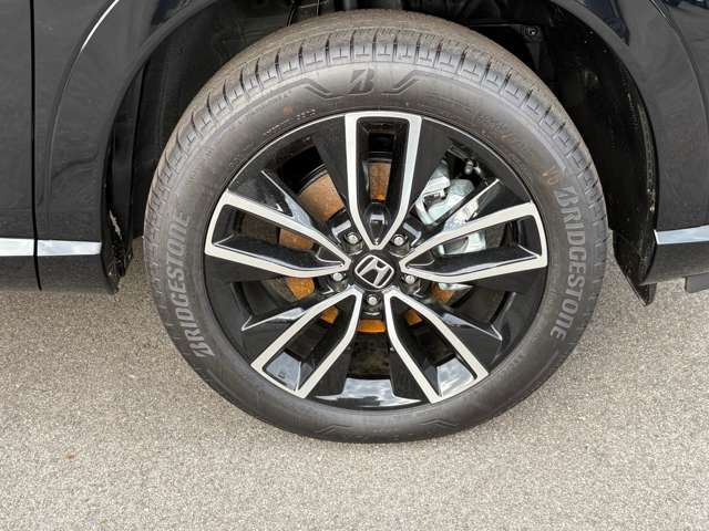 ホンダ ヴェゼル １．５ Ｅ：ＨＥＶ Ｚ R7年 (四国) 99