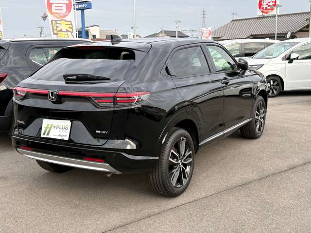 ホンダ ヴェゼル １．５ Ｅ：ＨＥＶ Ｚ R7年 (四国) 99