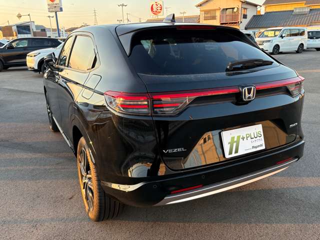 ホンダ ヴェゼル １．５ Ｅ：ＨＥＶ Ｚ R7年 (四国) 99