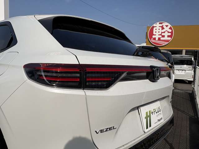 ホンダ ヴェゼル １．５ Ｅ：ＨＥＶ Ｚ R7年 (四国) 99