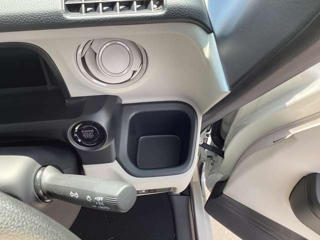 ホンダ Ｎ　ＢＯＸ ６６０ R8年 (四国) 99