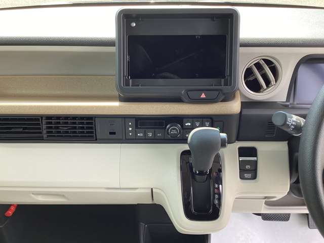 ホンダ Ｎ　ＢＯＸ ６６０ R8年 (四国) 99
