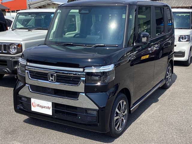 ホンダ Ｎ　ＢＯＸ カスタム ６６０ R8年 (四国) 99