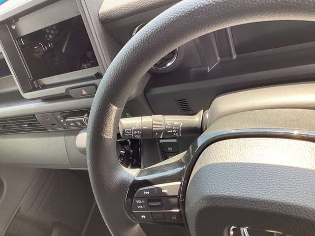 ホンダ Ｎ　ＢＯＸ カスタム ６６０ R8年 (四国) 99