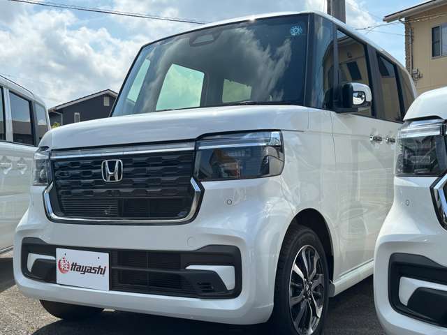 ホンダ Ｎ　ＢＯＸ カスタム ６６０ R8年 (四国) 99