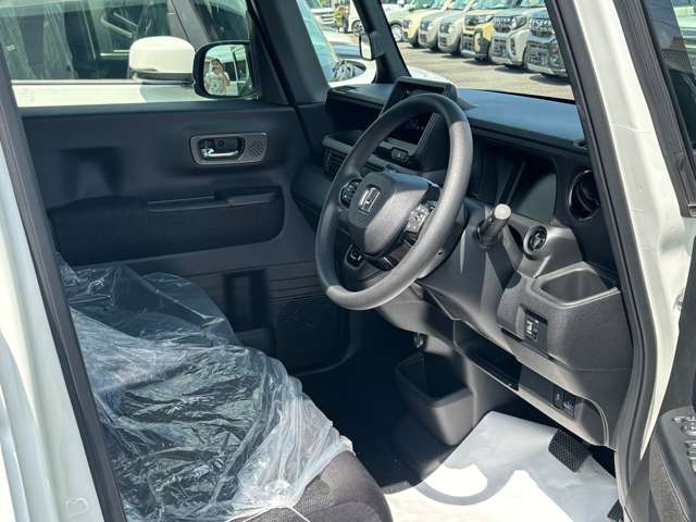 ホンダ Ｎ　ＢＯＸ カスタム ６６０ R8年 (四国) 99