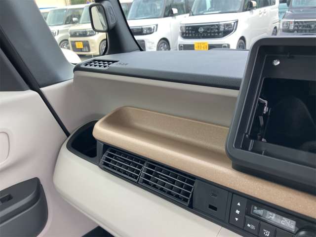 ホンダ Ｎ　ＢＯＸ ６６０ R8年 (東海) 99