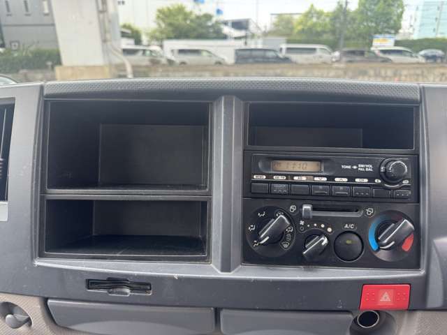 いすゞ エルフ ＭＴ５ H26年 (近畿) 99