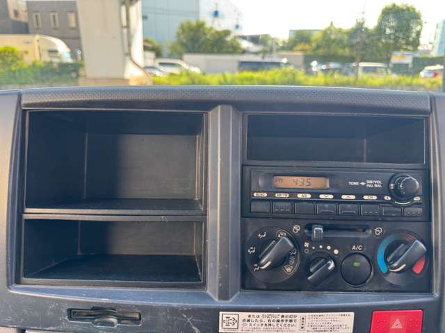 いすゞ エルフ ＭＴ５ H24年 (近畿) 99