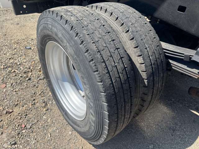 日野自動車 デュトロ ＭＴ５ H27年 (近畿) 99