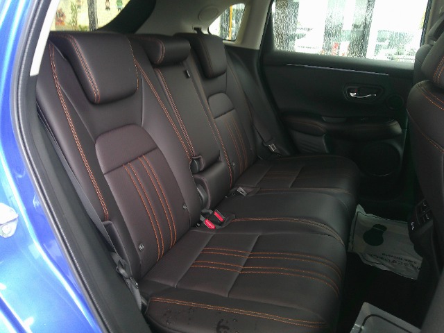ホンダ ＺＲ－Ｖ ２．０ Ｅ：ＨＥＶ Ｚ R5年 (関東) 99
