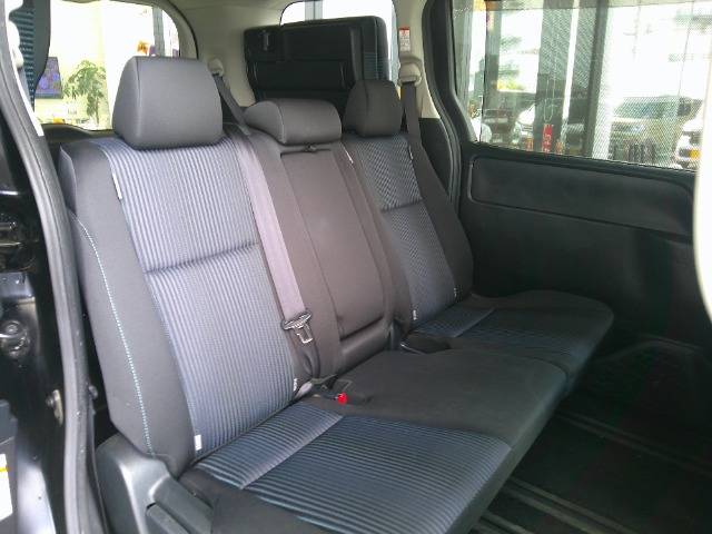 トヨタ ヴォクシー ２．０ ＺＳ H28年 (関東) 99