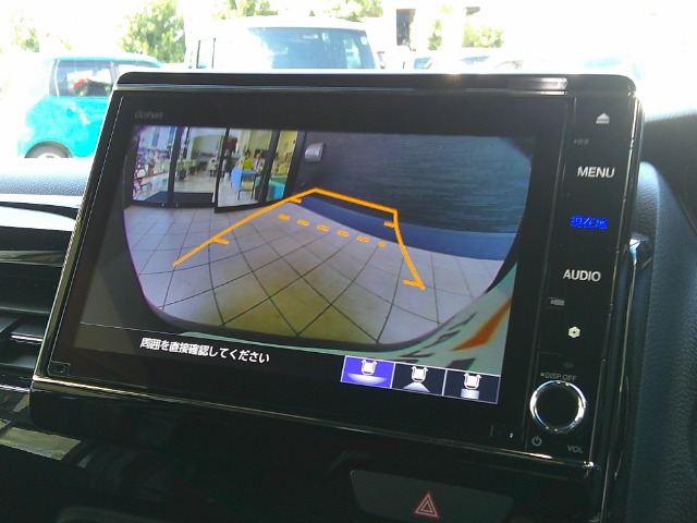 ホンダ Ｎ　ＢＯＸ カスタム ６６０ Ｇ Ｌ ホンダセンシング R4年 (関東) 99