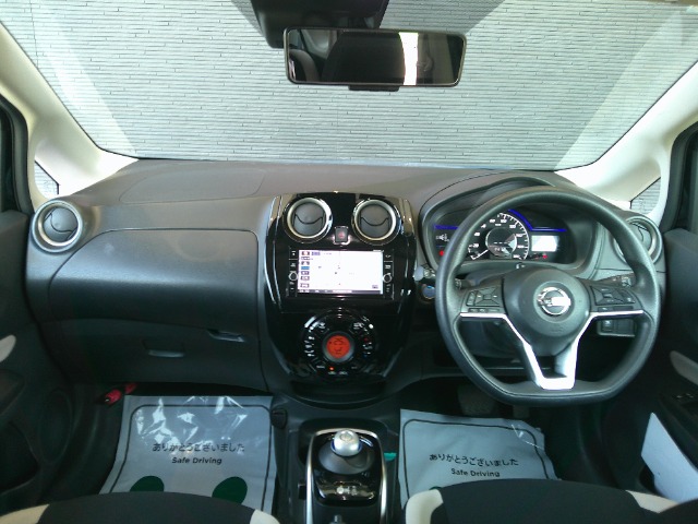 日産 ノート １．２ Ｅ－ＰＯＷＥＲ Ｘ H29年 (関東) 99