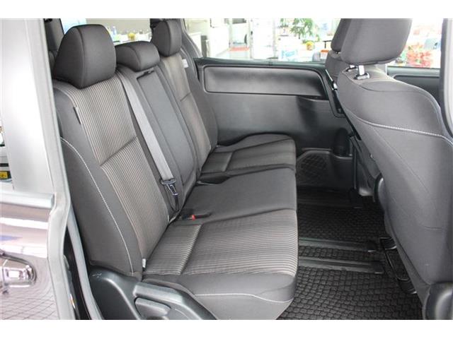 トヨタ ノア ２．０ ＳＩ R1年 (関東) 99