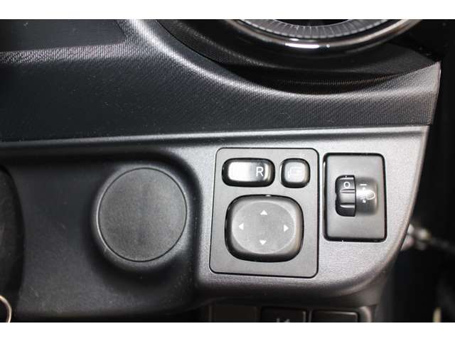 トヨタ アクア １．５ Ｓ H30年 (関東) 99