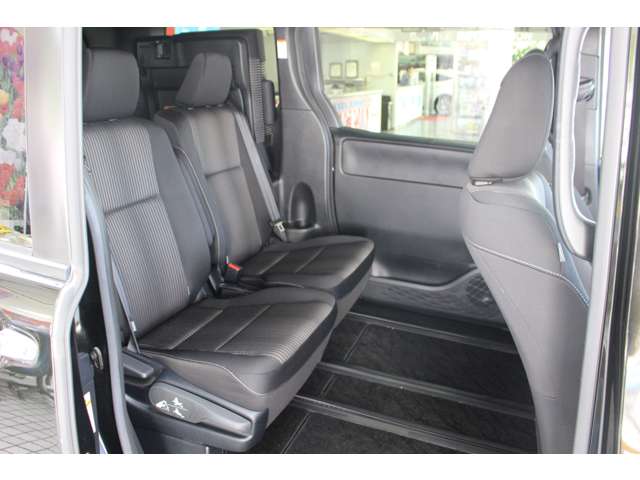 トヨタ ヴォクシー ２．０ ＺＳ 煌ＩＩ R2年 (関東) 99