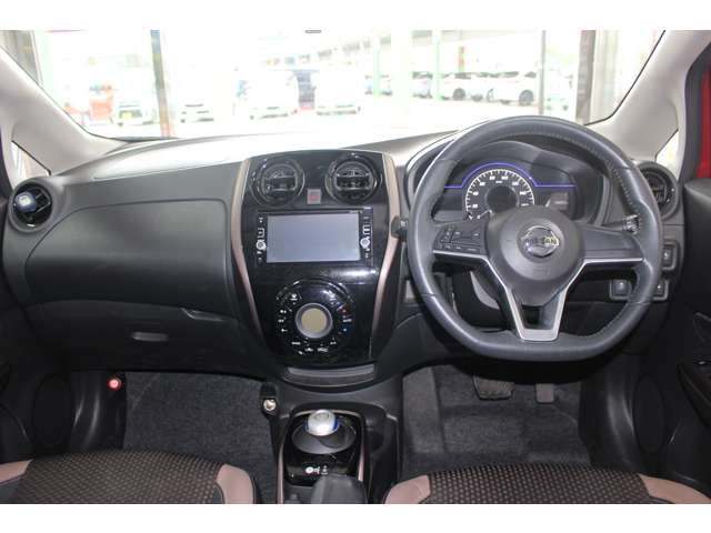 日産 ノート １．２ Ｅ－ＰＯＷＥＲ メダリスト H29年 (関東) 99