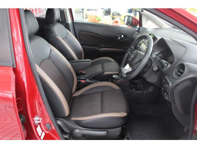 日産 ノート １．２ Ｅ－ＰＯＷＥＲ メダリスト H29年 (関東) 99