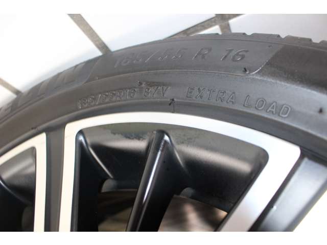 ホンダ フィット　ハイブリッド １．５ Ｅ：ＨＥＶ リュクス R3年 (関東) 99