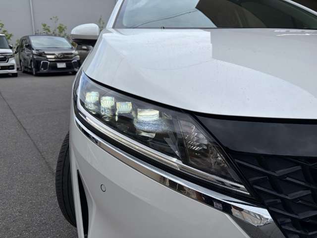 日産 ノート １．２ Ｘ R4年 (近畿) 99
