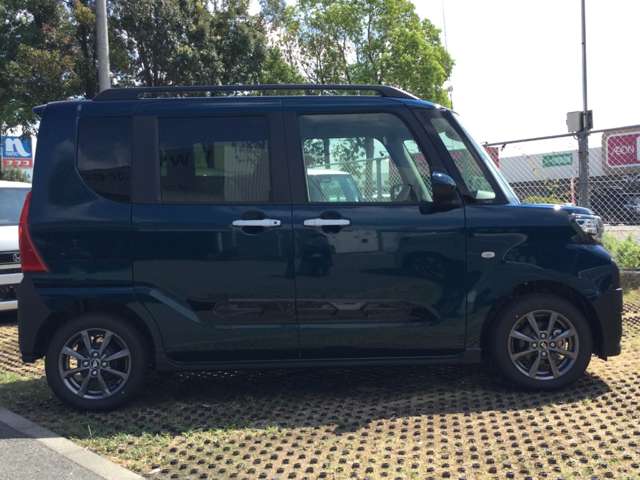 ダイハツ タント ６６０ ファンクロス ＥＣＯＩＤＬＥ非装着車 R7年 (近畿) 99