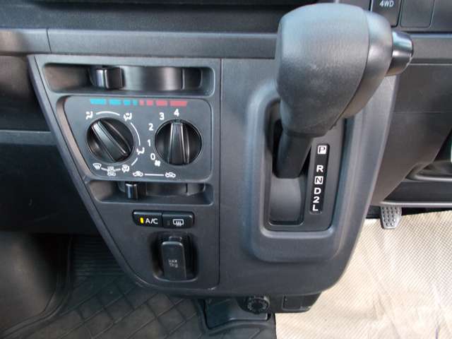 ダイハツ ハイゼットカーゴ ６６０ クルーズターボ ＳＡＩＩＩ ハイルーフ ４ＷＤ R3年 () 99