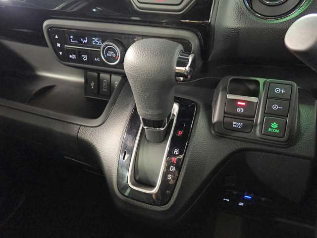 ホンダ Ｎ　ＢＯＸ カスタム ６６０ Ｌ R4年 (近畿) 99