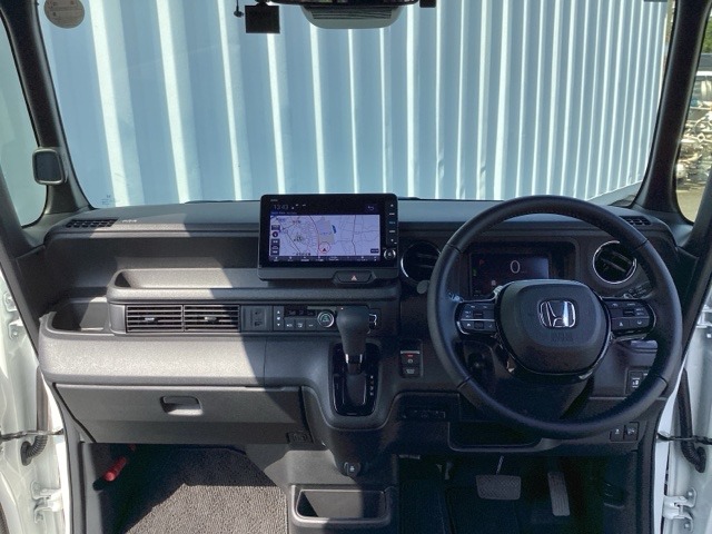 ホンダ Ｎ　ＢＯＸ カスタム ６６０ ターボ ブラック スタイル R8年 () 99
