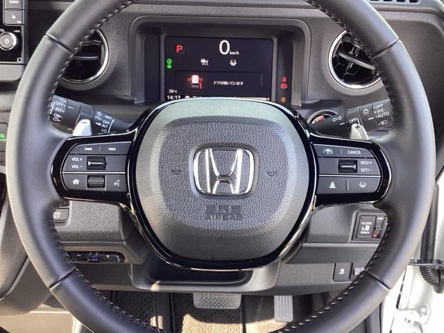 ホンダ Ｎ　ＢＯＸ カスタム ６６０ ターボ ブラック スタイル R8年 () 99