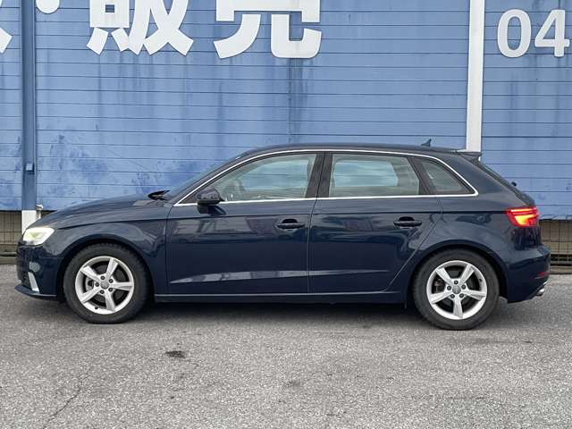 アウディ Ａ３　スポーツバック １．４　ＴＦＳＩ　スポーツ H29年 () 99