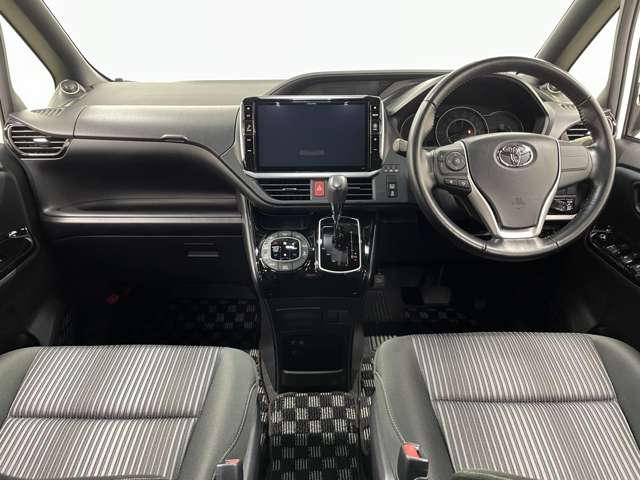 トヨタ ヴォクシー ２．０ ＺＳ H29年 () 99
