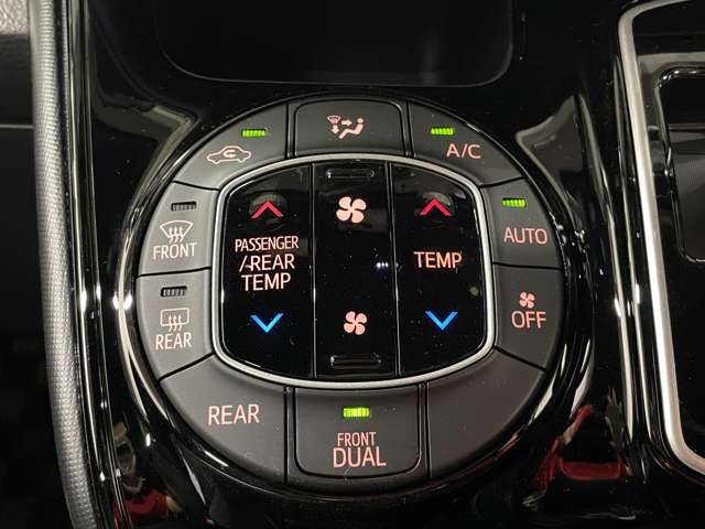 トヨタ ヴォクシー ２．０ ＺＳ H29年 () 99