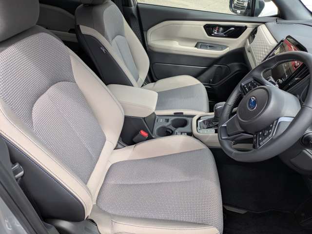 スバル フォレスター　ハイブリッド ２．５ プレミアム Ｓ：ＨＥＶ ＥＸ ４ＷＤ R8年 () 99