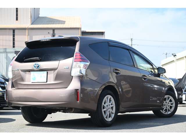 トヨタ プリウスΑ １．８ Ｇ H27年 (近畿) 99