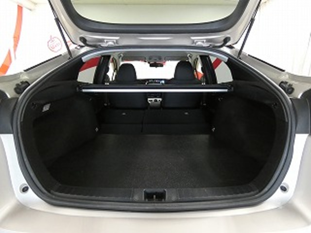 トヨタ プリウス １．８ Ｓ Ｅ－ＦＯＵＲ ４ＷＤ H28年 () 99