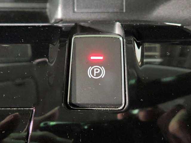三菱 ｅＫクロス　ＥＶ Ｐ R4年 () 99