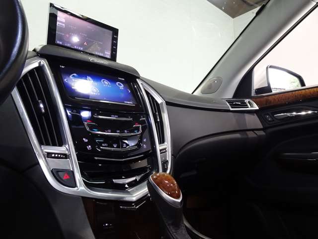 キャデラック ＳＲＸ　クロスオーバー プレミアム ４ＷＤ H25年 () 99